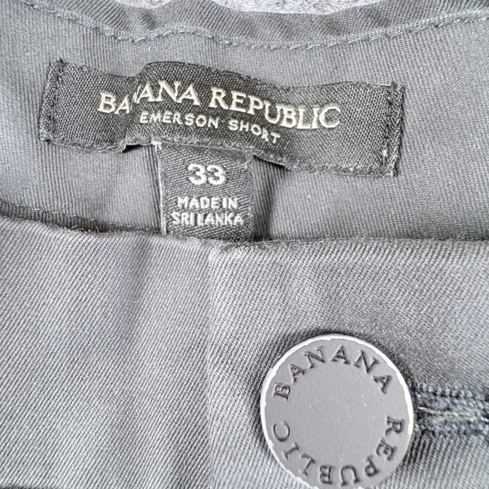 Banana Republic Emerson Shorts Mens 33 Gray Chino Preppy Golf Classic Coastal